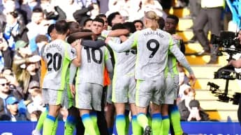 Manchester City thrash Chelsea to maintain pressure on Premier League league leaders Arsenal Manchester City thrash Chelsea to maintain pressure on Premier League league leaders Arsenal